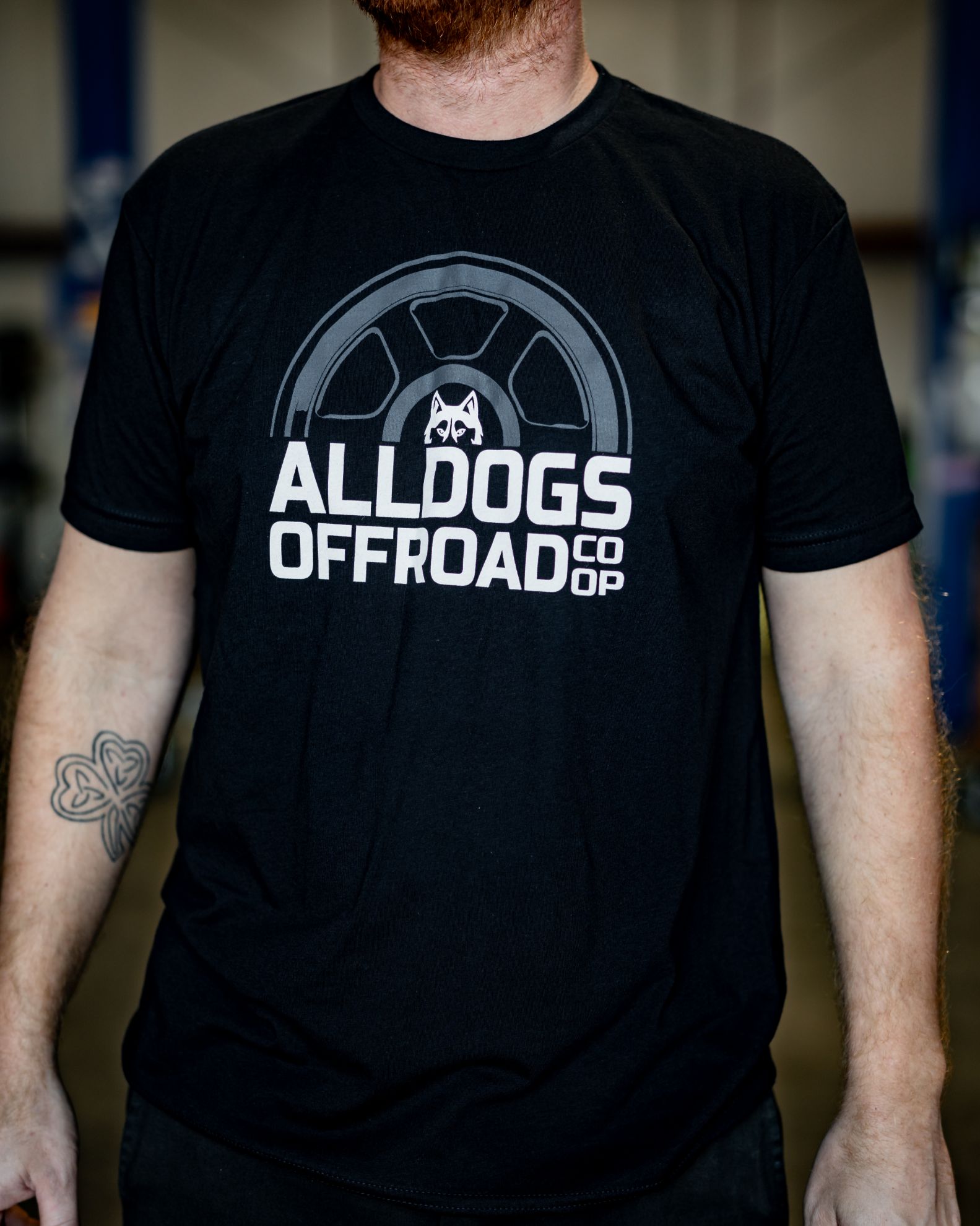 Alldogs Offroad Coop. Alldogs Offroad Coop RB6 V2 Wheel T-Shirt
